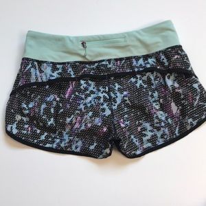 Lululemon Speed Up short 2.5”